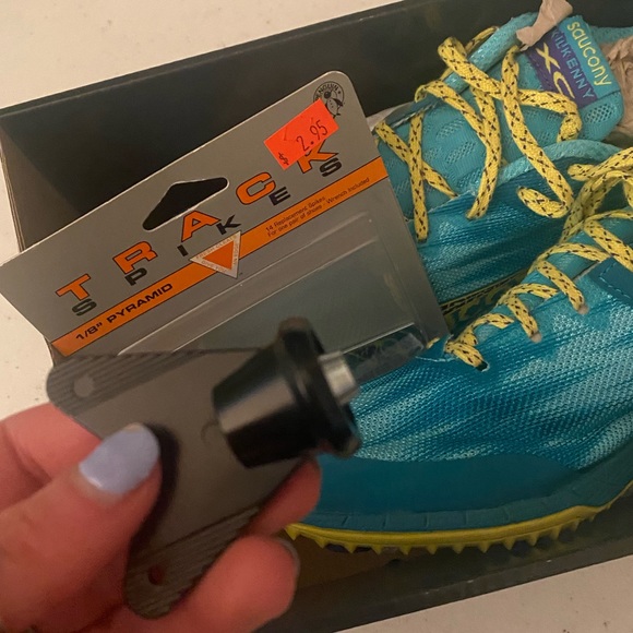 Women’s Saucony Kilkenny XC Spikes with spikes included - Picture 5 of 5